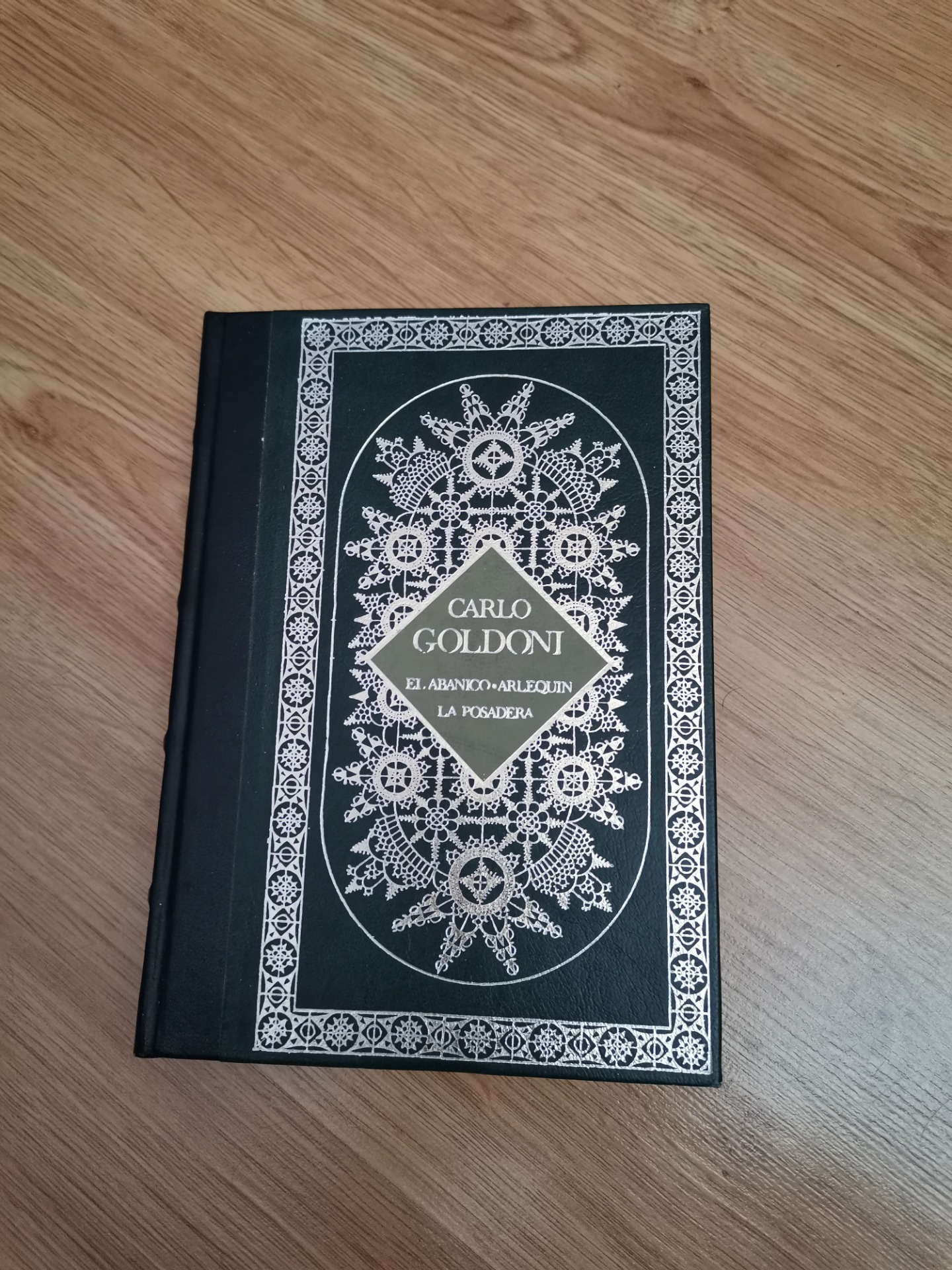 El Abanico · Arlequín · La posadera - 5€